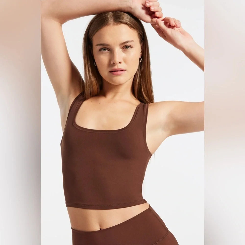 IVL Collective Scoop Tank